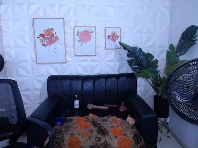 Valentina-mature webcam