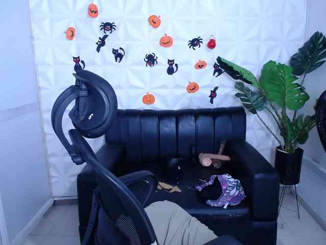 Valentina-mature webcam