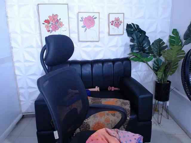 Valentina-mature webcam