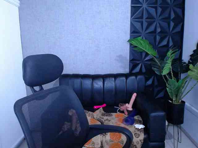 Valentina-mature webcam