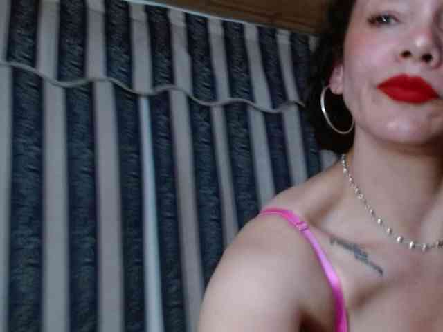 NicoleMabel webcam