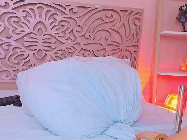 bebssy's BongaCams show and profile