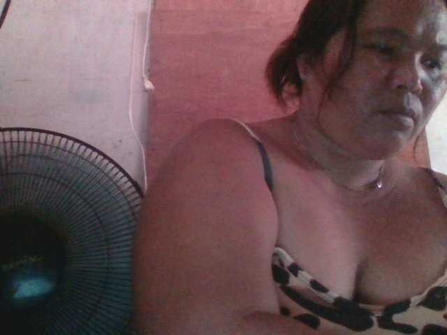 Yummypussy432 webcam bongacams model stream image