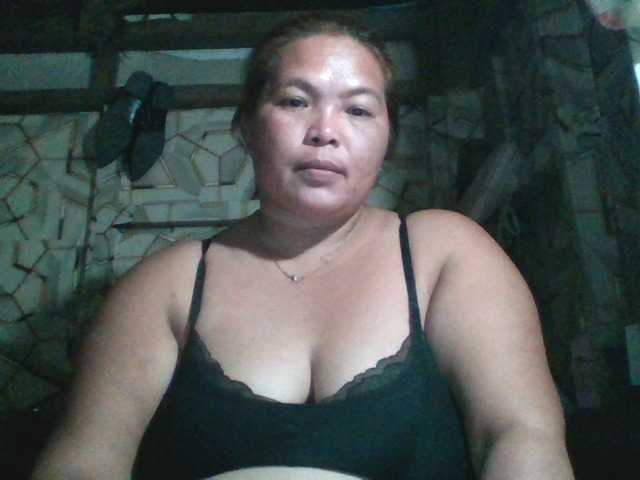 Yummypussy432 webcam bongacams model stream image