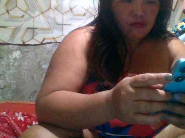 Yummypussy432 webcam