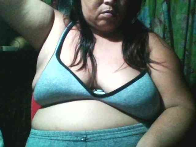 Yummypussy432 webcam