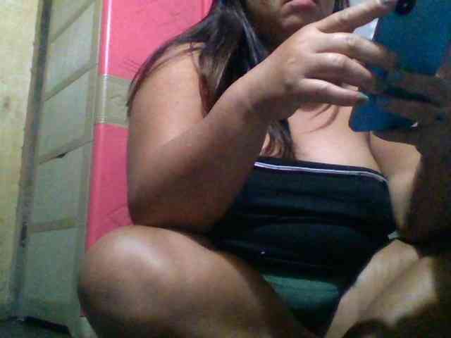 Yummypussy432 webcam