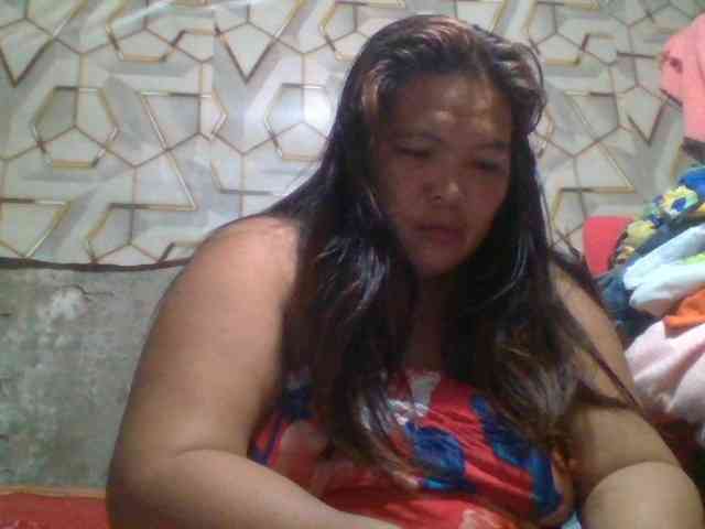 Yummypussy432 webcam