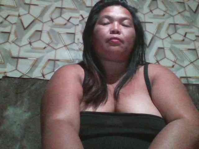 Yummypussy432 webcam