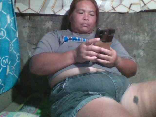 Yummypussy432 webcam