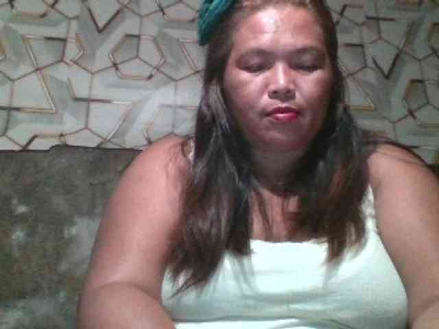 Yummypussy432 webcam