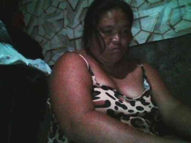 Yummypussy432 webcam