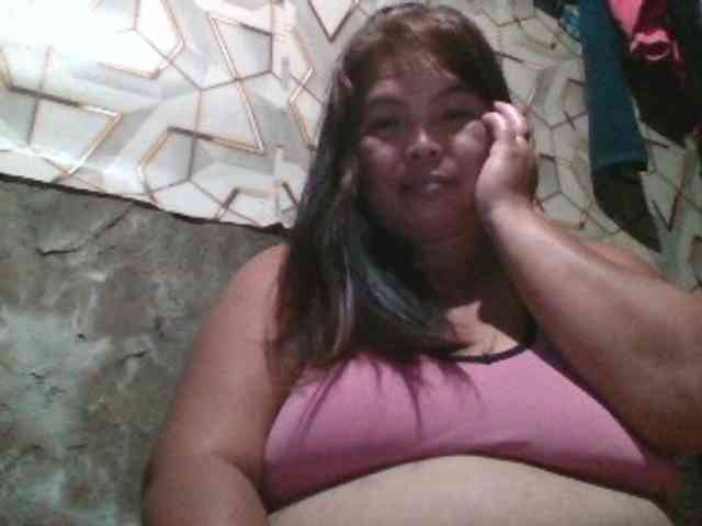 Yummypussy432 webcam