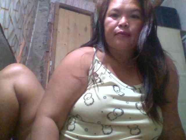 Yummypussy432 webcam