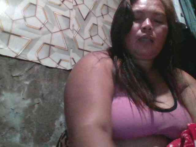 Yummypussy432 webcam