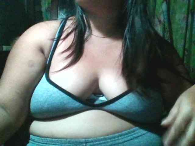 Yummypussy432 webcam