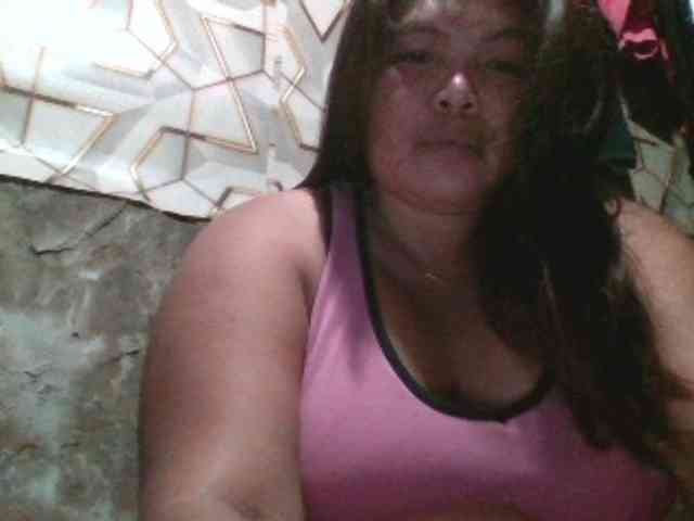 Yummypussy432 webcam