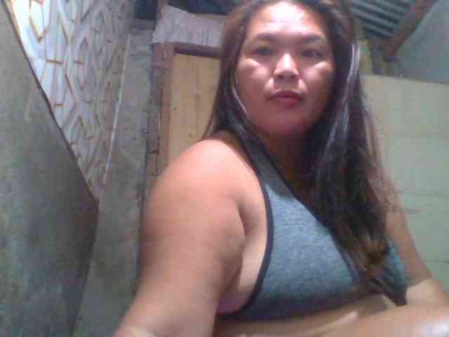 Yummypussy432 webcam