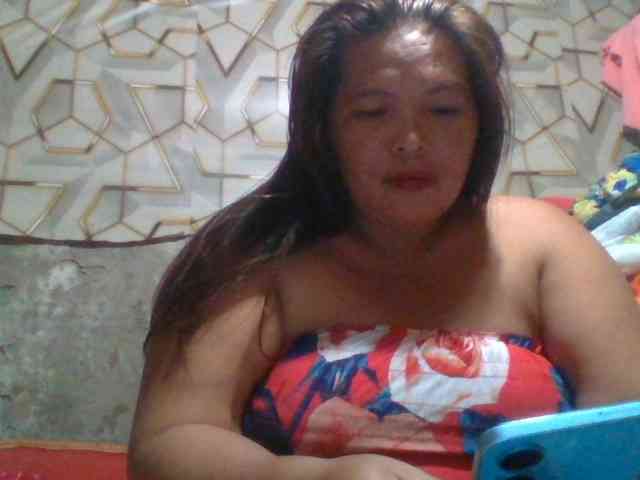 Yummypussy432 webcam