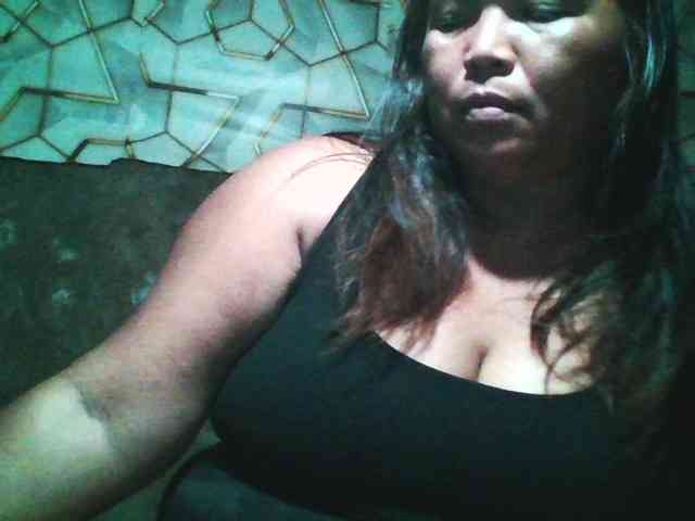 Yummypussy432 webcam