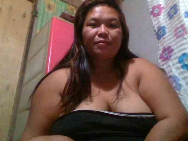 Yummypussy432 webcam