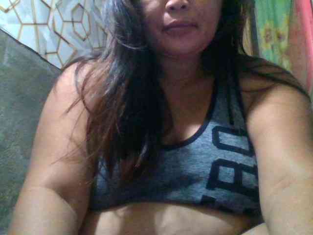 Yummypussy432 webcam