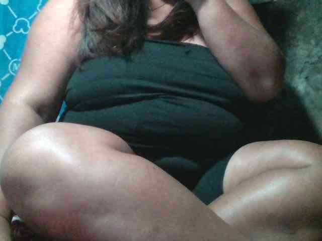 Yummypussy432 webcam