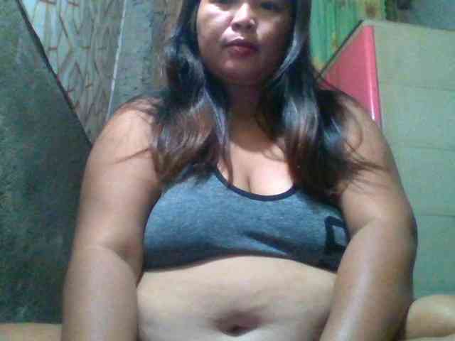 Yummypussy432 webcam