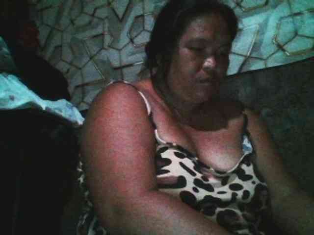 Yummypussy432 webcam