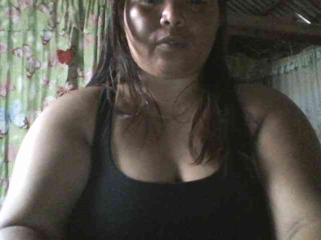 Yummypussy432 webcam