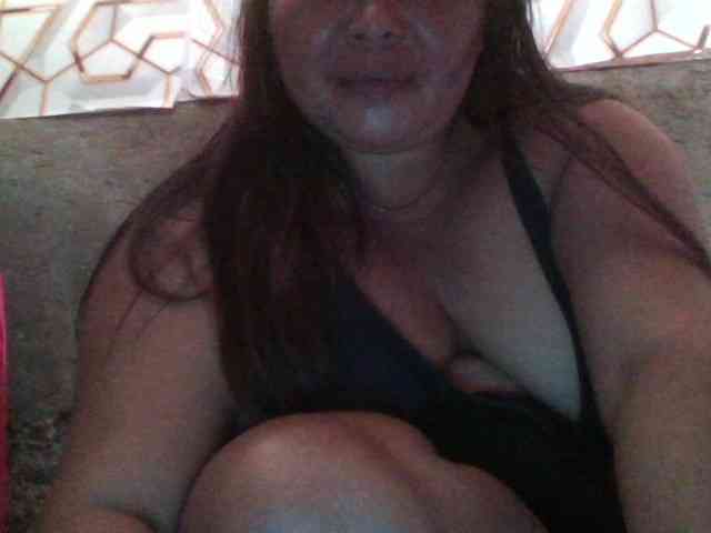 Yummypussy432 webcam