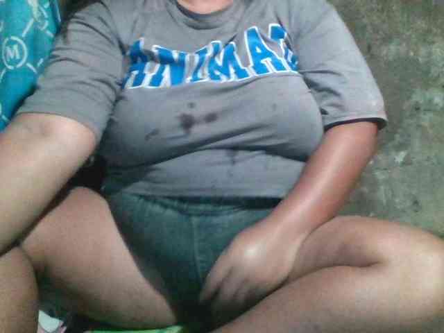 Yummypussy432 webcam