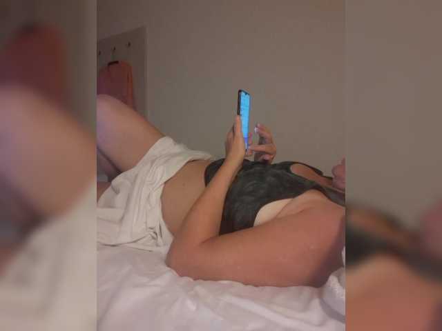 FameLara on BongaCams 