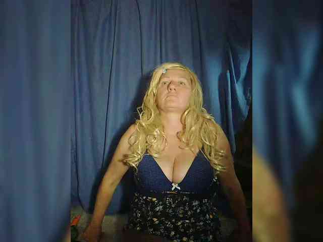 free xxx chat FameLara