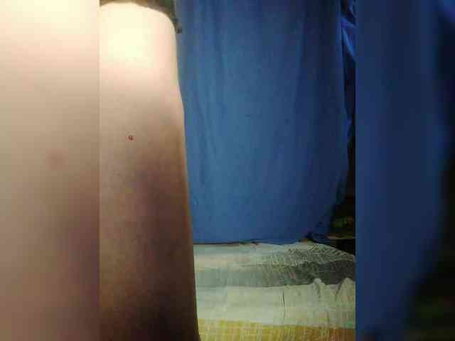FameLara webcam