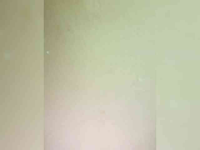 FameLara webcam