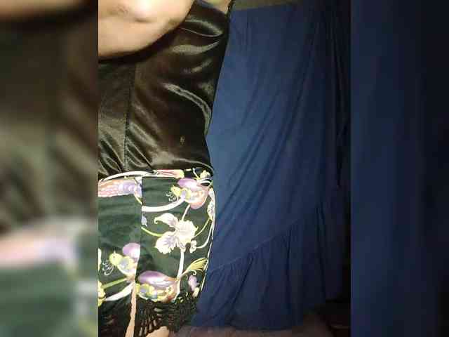 FameLara webcam