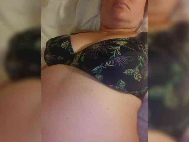 FameLara webcam