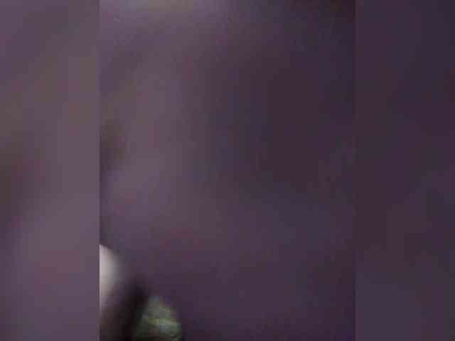 FameLara webcam