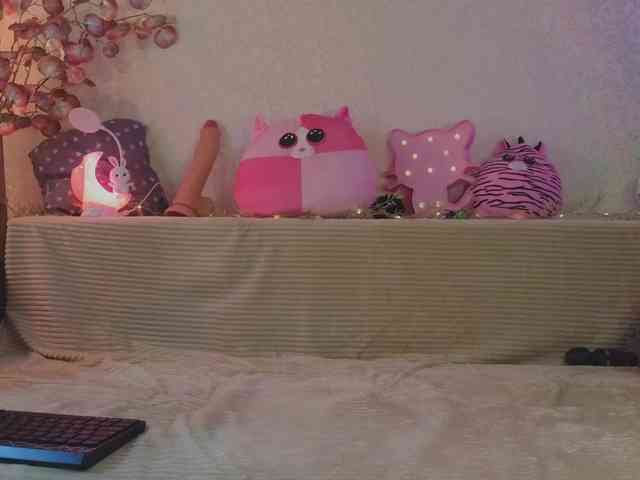 XSbaaby Live Webcam on BongaCams