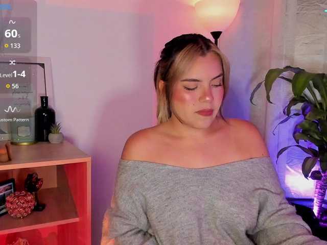 Val-kyrie's BongaCams show and profile