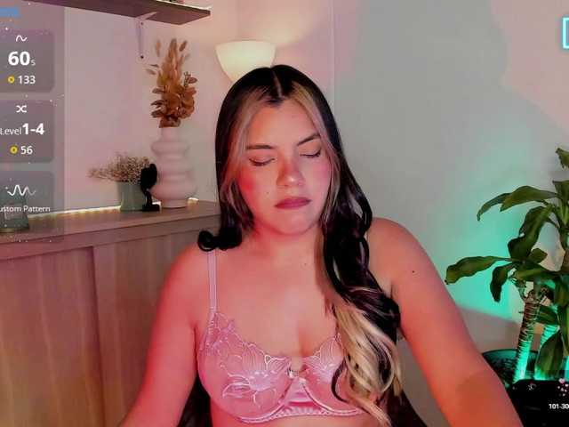 Val-kyrie's BongaCams show and profile