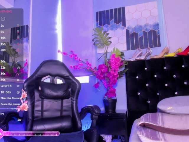  samantha-mature- chat room
