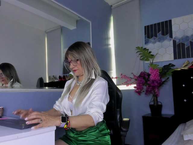  samantha-mature- chat room
