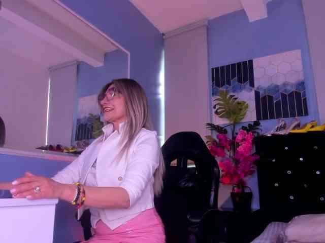 samantha-mature- webcam