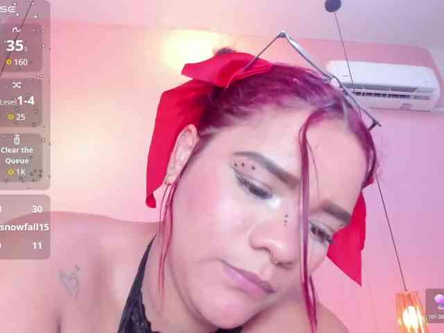 lorena-gomezz1 lorena-gomezz1