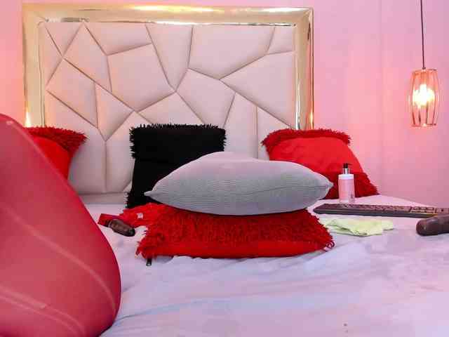 lorena-gomezz1 webcam