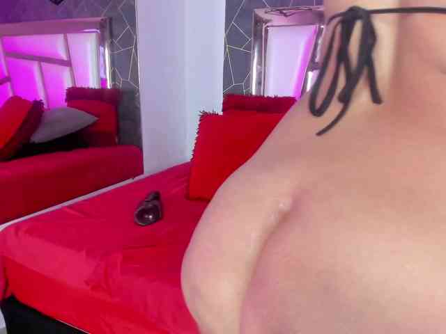 lorena-gomezz1 webcam