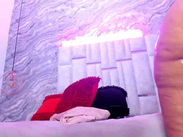 lorena-gomezz1 webcam