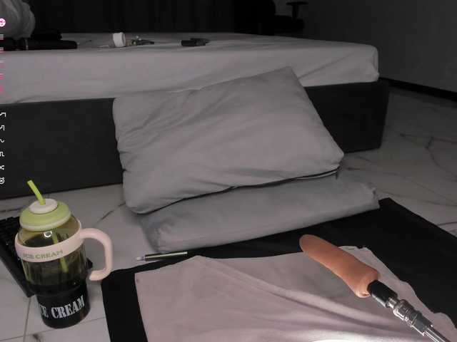 Slutty Victoria-d-minds wants you to fuck her body now victoria-d-minds from BongaCams